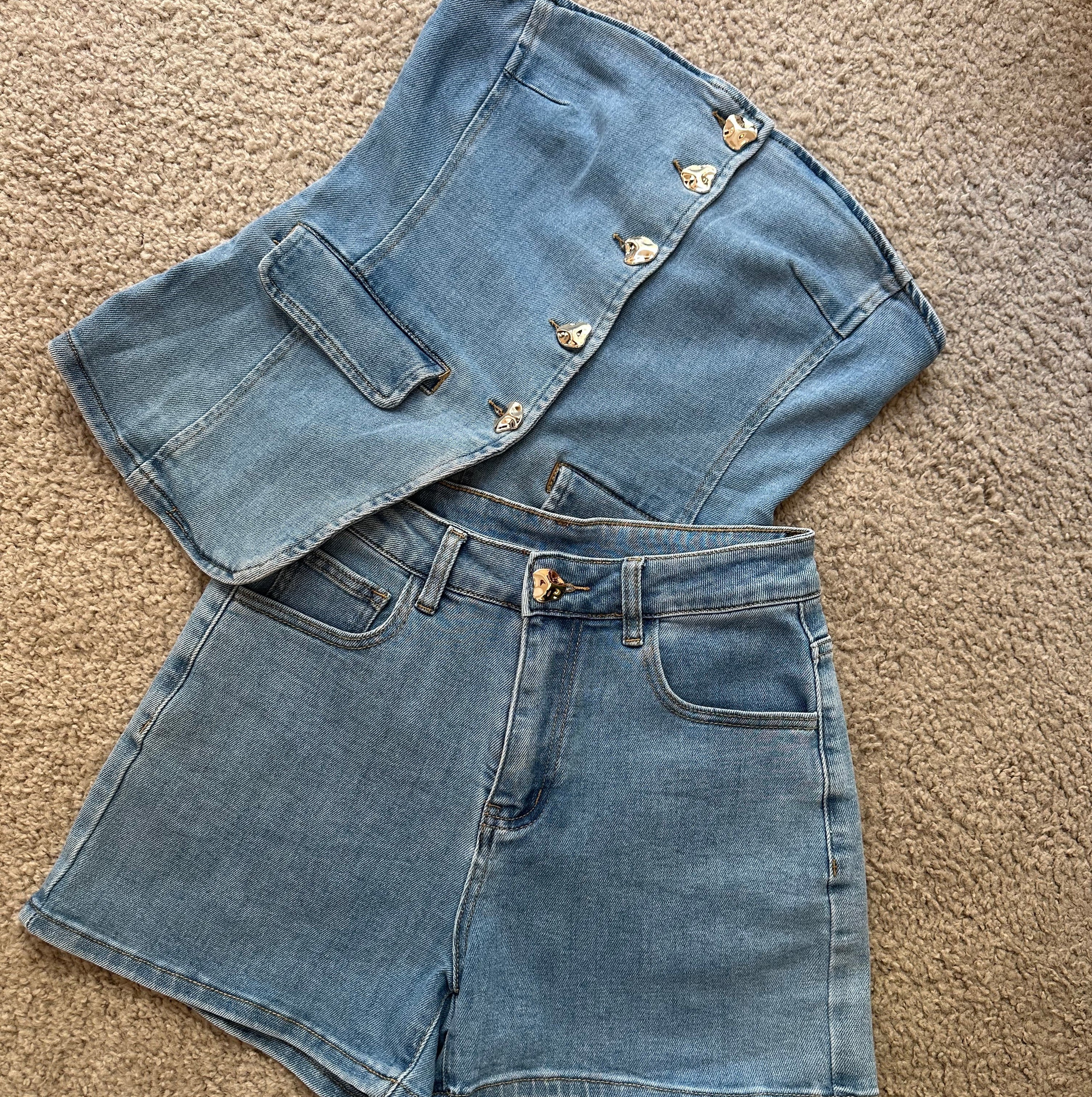 COMPLETO SHORTS IN DENIM