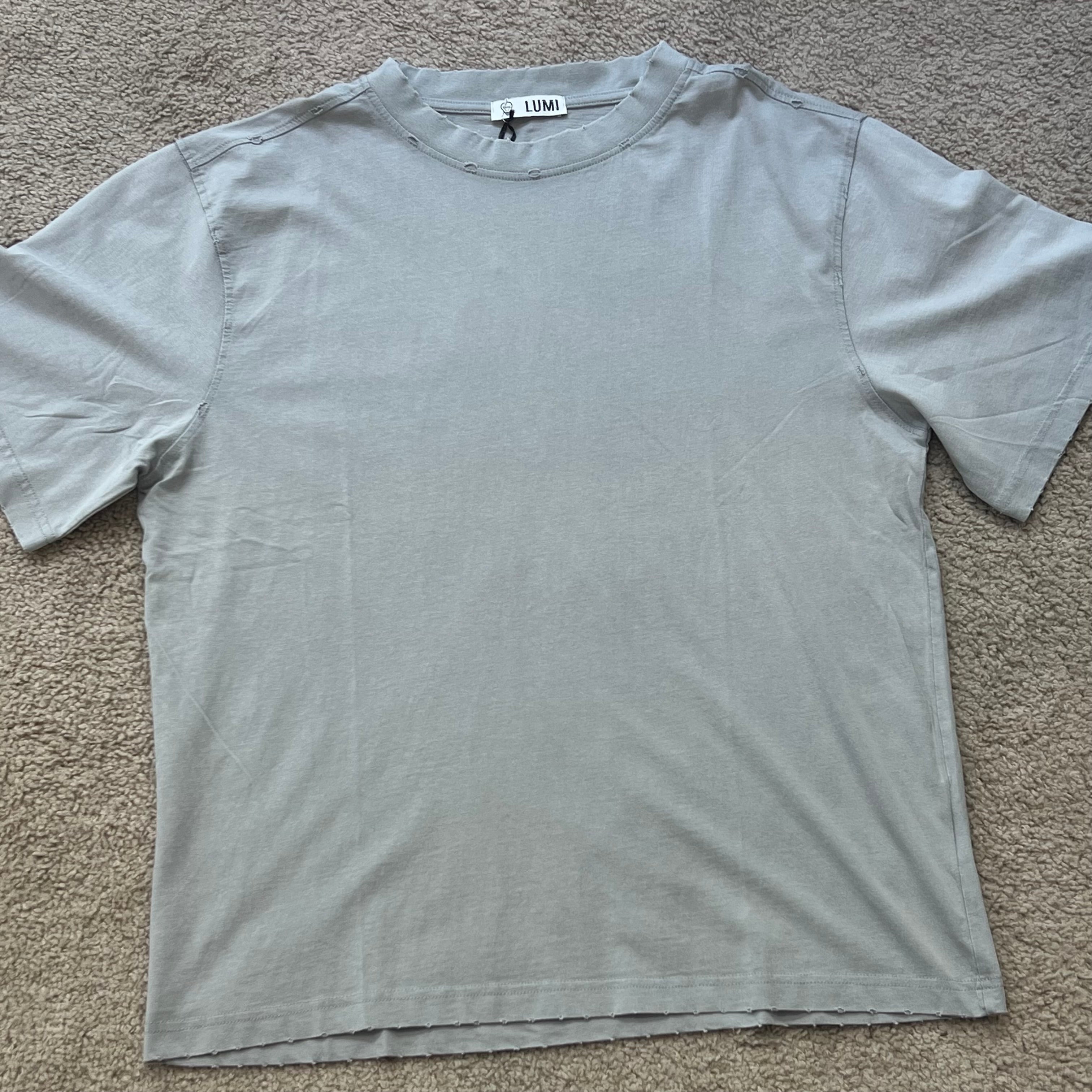 T-SHIRT DESTROYED