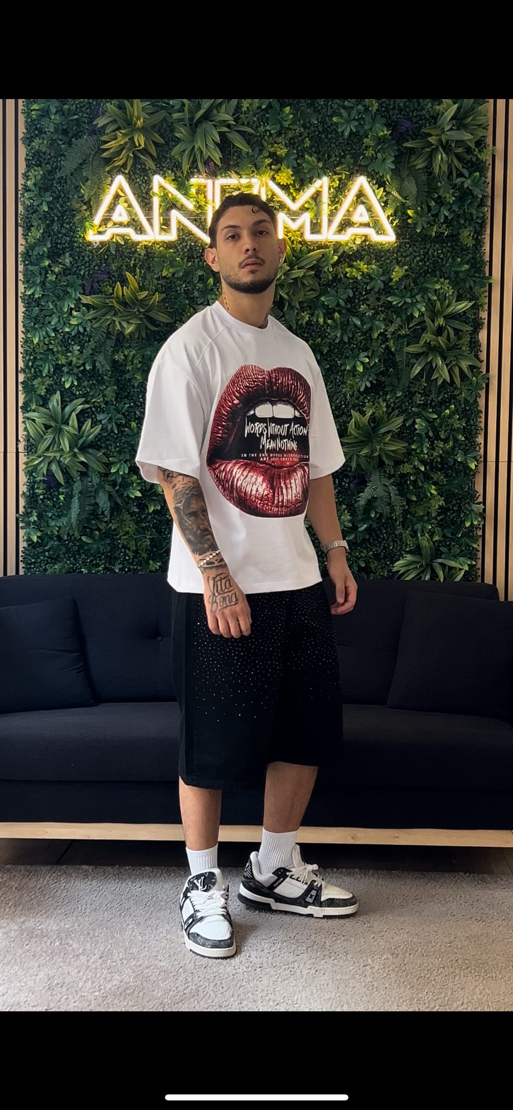 T-SHIRT LIP