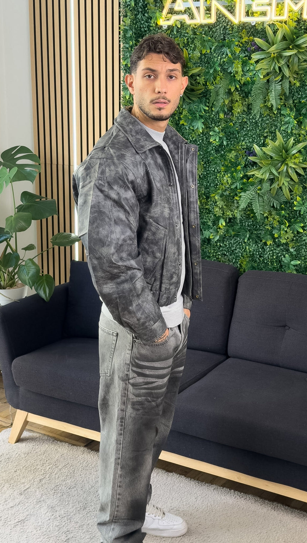 CONCRETE JACKET